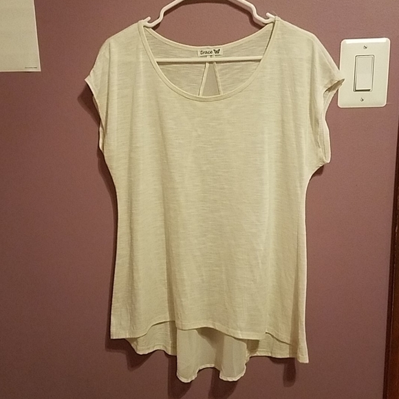 trace Tops - 🦋Trace cream blouse🦋